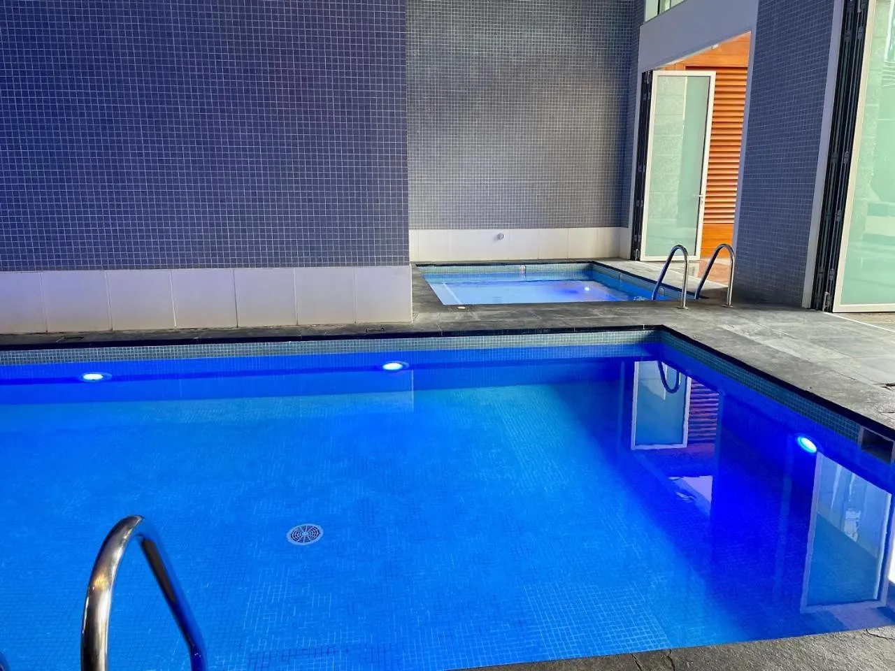 아파트 Short Stay Limestone House Difc 2 Bedrooms 두바이